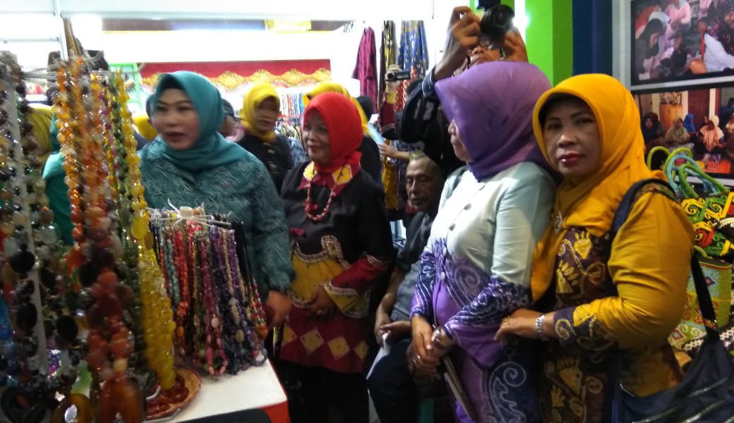 BIDANG ILMEASA HADIR DI PAMERAN DAN GELAR DAGANG HARI KELUARGA NASIONAL (HARGANAS) DI MANADO