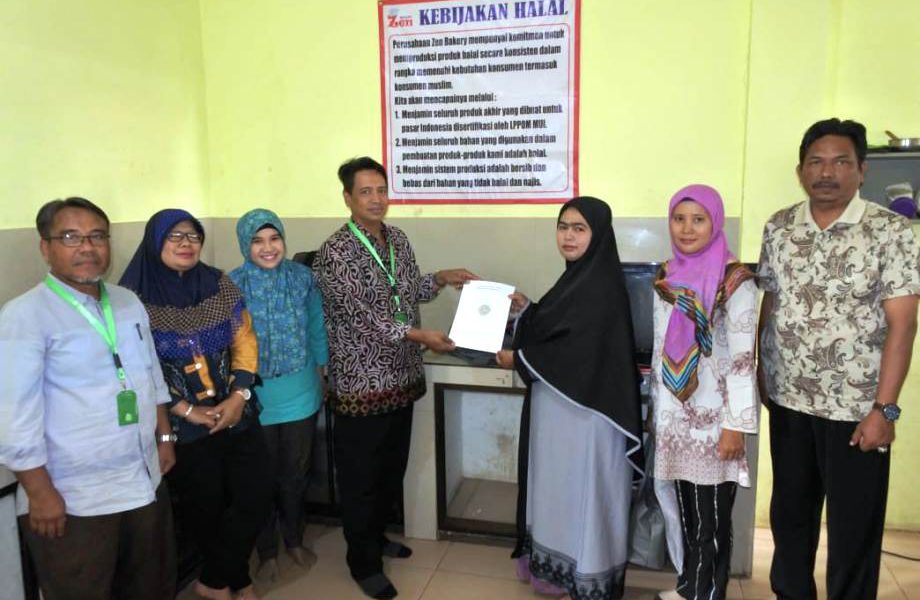 PEMBERIAN SERTIFIKAT HALAL KEPADA IKM PANGAN DI KABUPATEN BANJAR