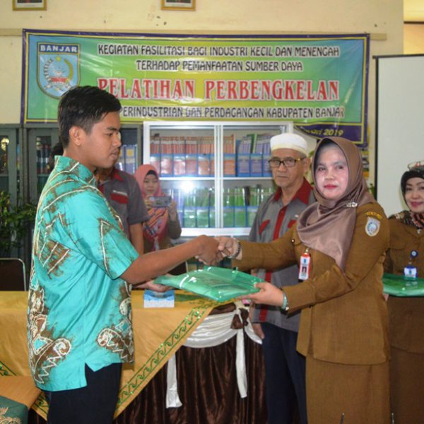 PELATIHAN PERBENGKELAN TAHUN 2019 DI SMK DARUSSALAM