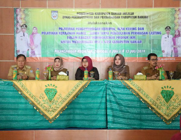 TIGA BIDANG DISPERINDAG BANJAR GELAR PELATIHAN SERENTAK