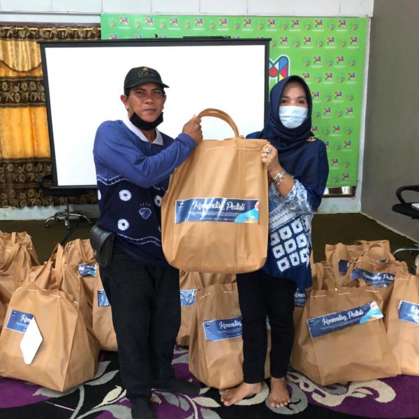 Kemendag RI Salurkan Bantuan 1.000 Paket Sembako di Kalsel
