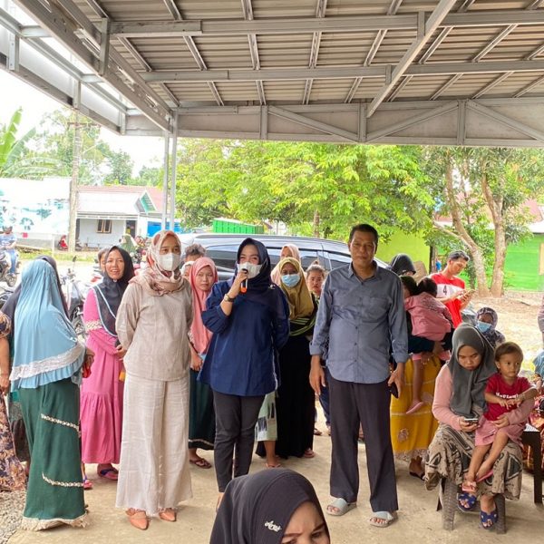 Pelaksanaan Kegiatan Operasi Pasar Minyak Goreng di Desa Sungai Landas, Kecamatan Karang Intan