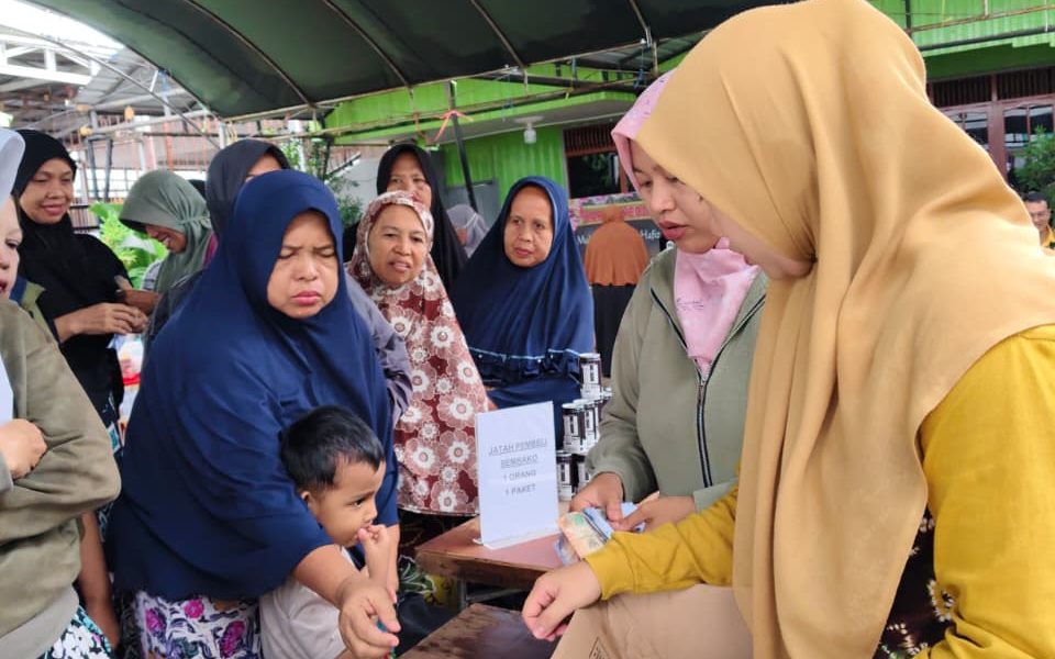 DKUMPP Gelar Pasar Murah di Desa Sungai Lulut