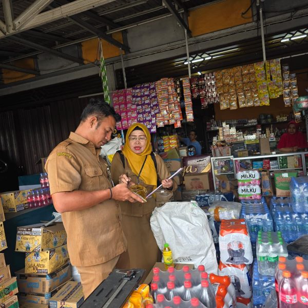 Lindungi Konsumen Selama Ramadan, DKUMPP Lakukan Pengawasan BDKT di Kecamatan Martapura dan Astambul
