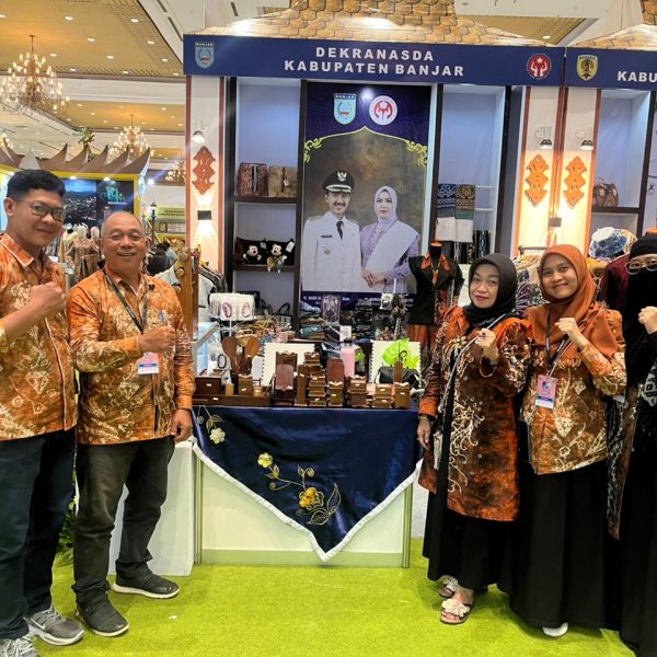 Tampilkan Beragam Produk Unggulan Daerah, Dekranasda Banjar Ikuti INACRAFT 2026 di Jakarta