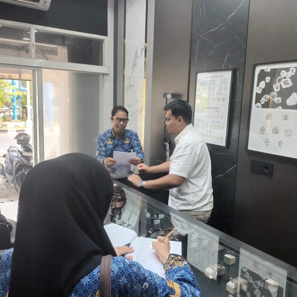 DKUMPP Banjar Tingkatkan Pembinaan IKM Melalui Kegiatan Wasdal di Martapura