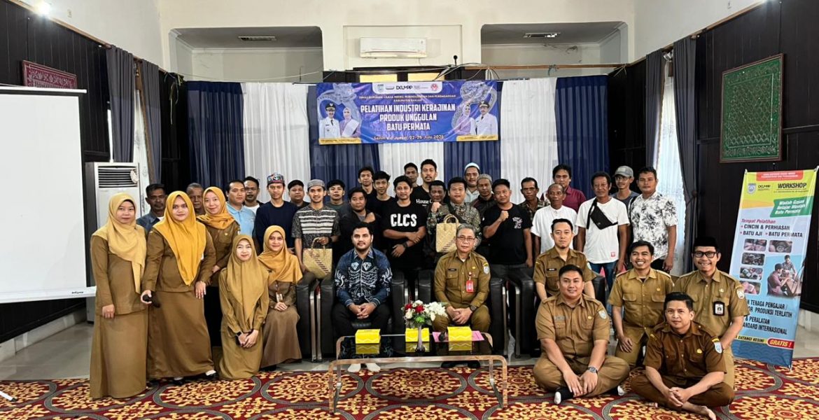 DKUMPP Banjar Gelar Pelatihan Industri Kerajinan Produk Unggulan Batu Permata